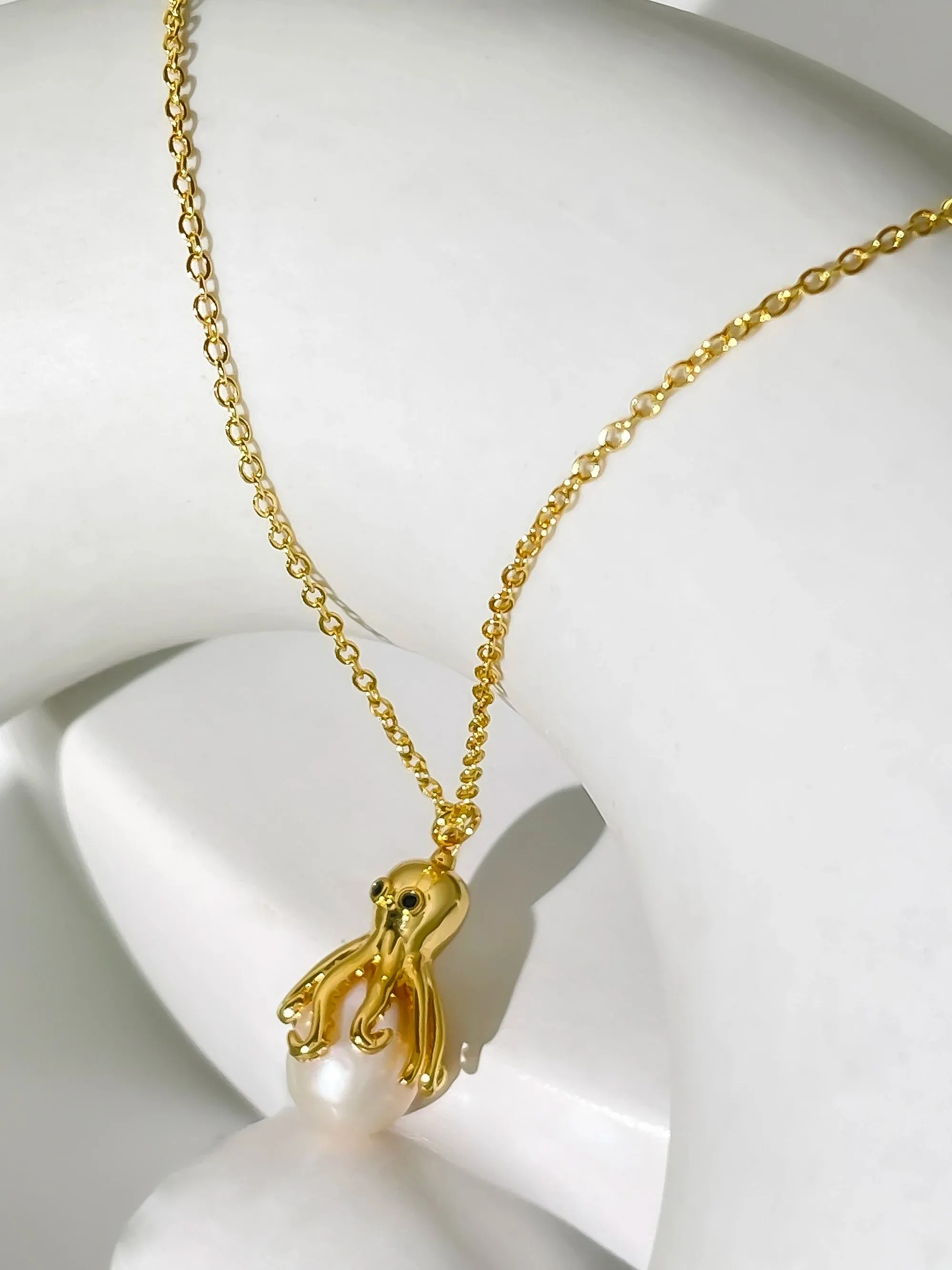 18K Gold Plated Jellyfish Octopus Pearl Necklace