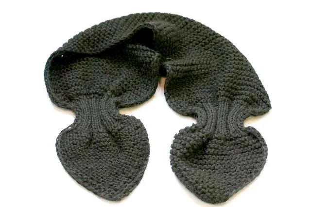 Alpaca Hand Knitted Pull Through Scarf in Black