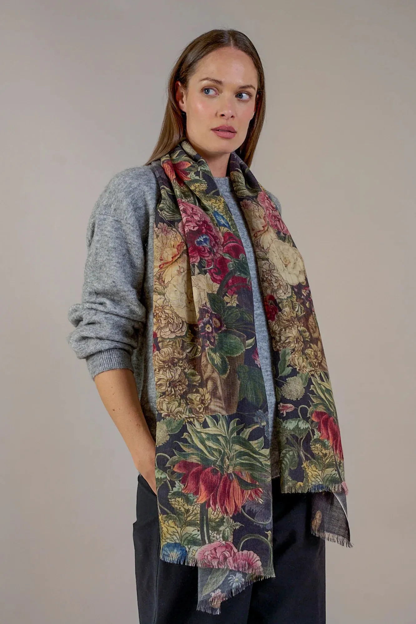 Primula Black Wool Scarf | One Hundred Stars